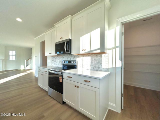 100 Poppy Place, Hubert, NC 28539