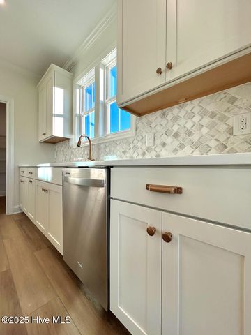 100 Poppy Place, Hubert, NC 28539