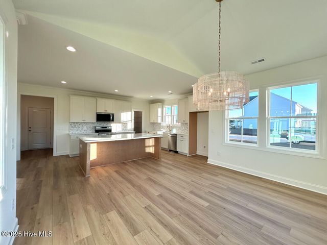 100 Poppy Place, Hubert, NC 28539