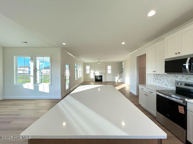 100 Poppy Place, Hubert, NC 28539