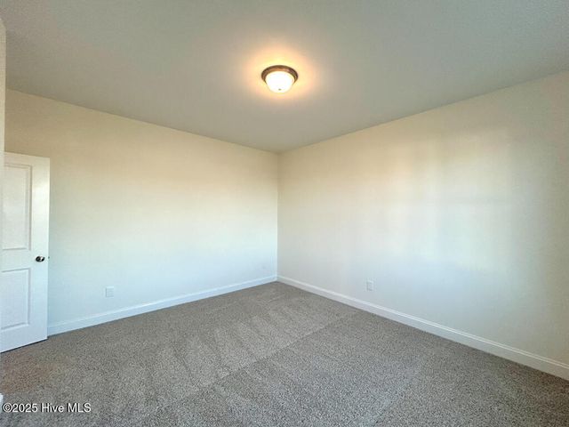 100 Poppy Place, Hubert, NC 28539