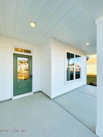 100 Poppy Place, Hubert, NC 28539