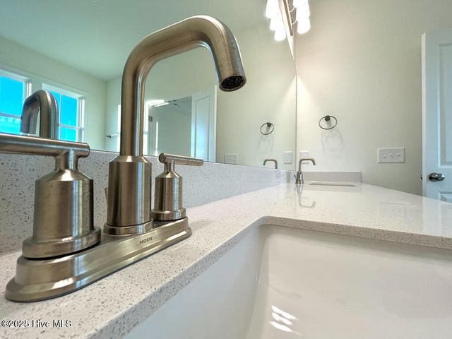 100 Poppy Place, Hubert, NC 28539