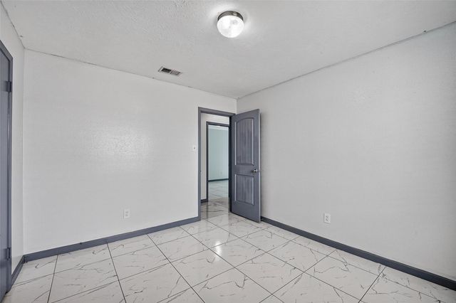 10911 Pecan Drive, La Porte, TX 77571