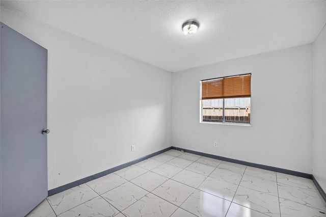 10911 Pecan Drive, La Porte, TX 77571