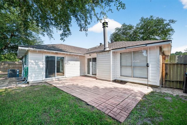 10911 Pecan Drive, La Porte, TX 77571