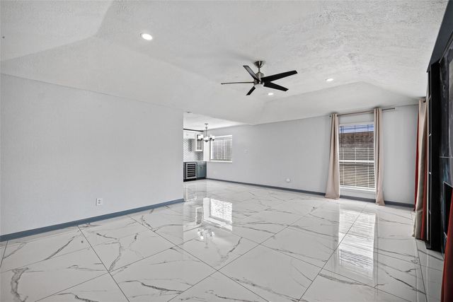 10911 Pecan Drive, La Porte, TX 77571