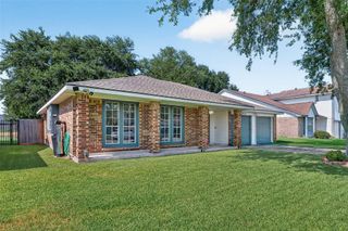 10911 Pecan Drive, La Porte, TX 77571