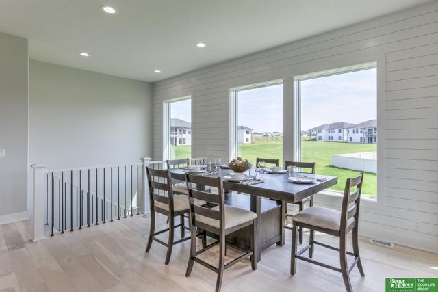 5826 N 213 Avenue, Elkhorn, NE 68022