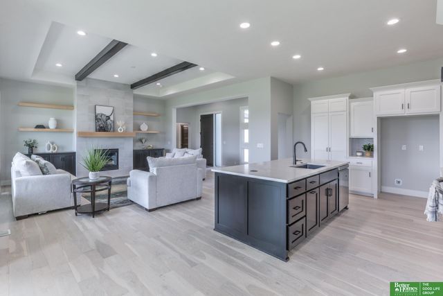 5826 N 213 Avenue, Elkhorn, NE 68022