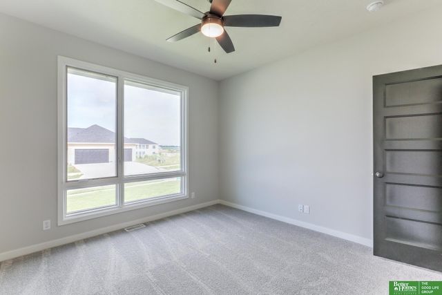 5826 N 213 Avenue, Elkhorn, NE 68022