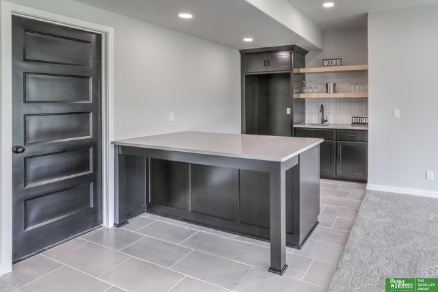 5826 N 213 Avenue, Elkhorn, NE 68022