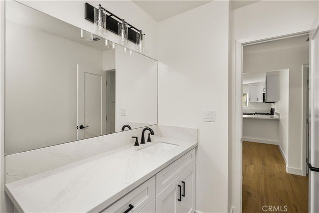 12408 Archwood, North Hollywood, CA 91606