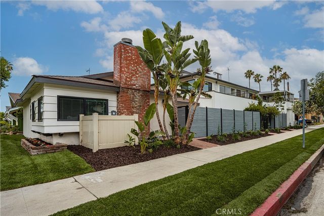 12408 Archwood, North Hollywood, CA 91606