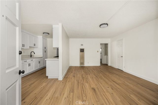 12408 Archwood, North Hollywood, CA 91606
