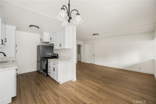 12408 Archwood, North Hollywood, CA 91606