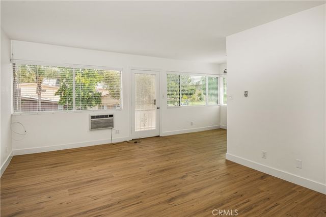 12408 Archwood, North Hollywood, CA 91606