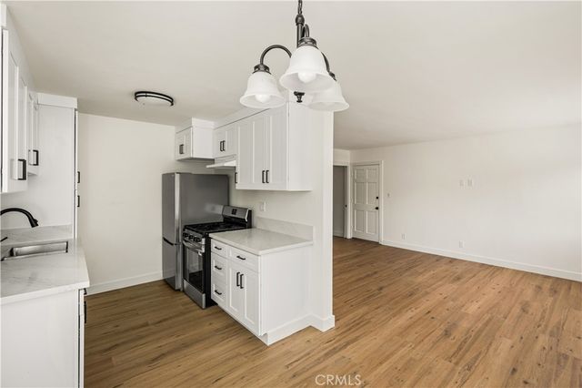12408 Archwood, North Hollywood, CA 91606