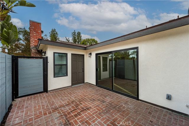 12408 Archwood, North Hollywood, CA 91606
