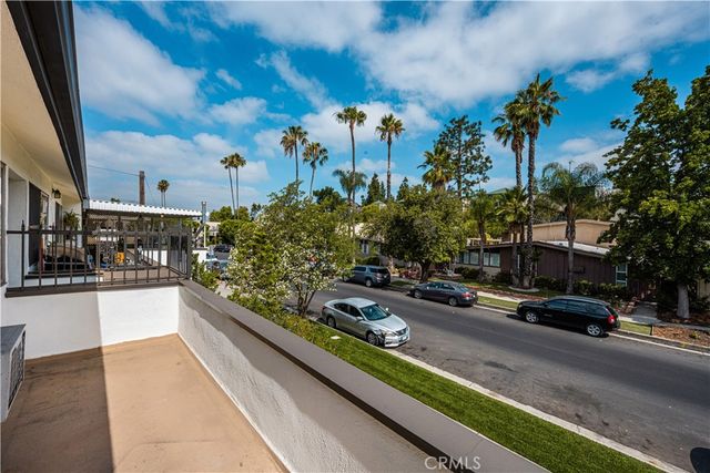 12408 Archwood, North Hollywood, CA 91606