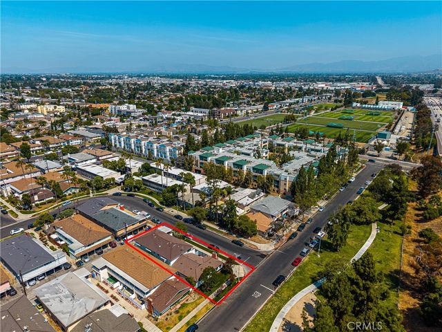 12408 Archwood, North Hollywood, CA 91606