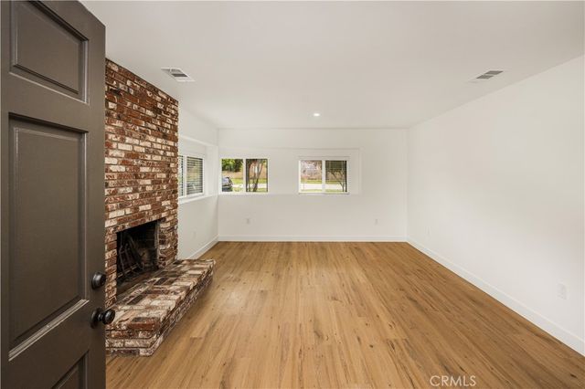 12408 Archwood, North Hollywood, CA 91606