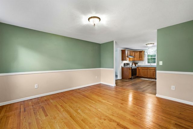 8 Wesley Lane, Salem, NH 03079