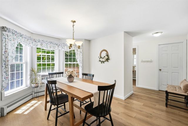 8 Wesley Lane, Salem, NH 03079