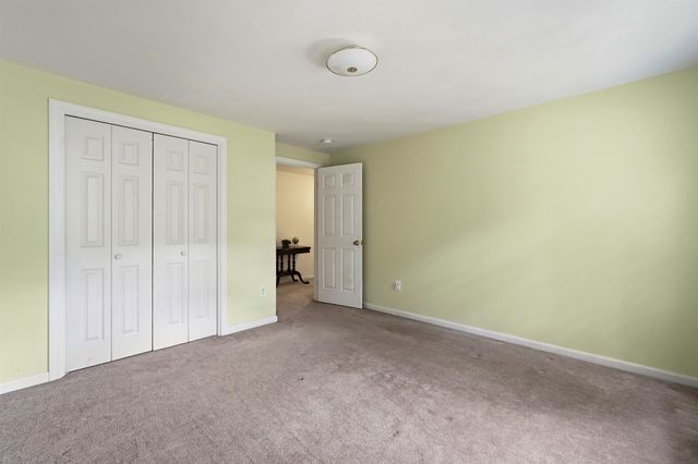 8 Wesley Lane, Salem, NH 03079