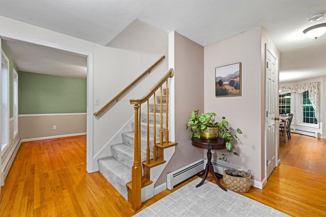8 Wesley Lane, Salem, NH 03079
