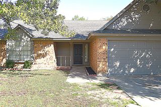 4001 Windy Meadow Court, Arlington, TX 76017