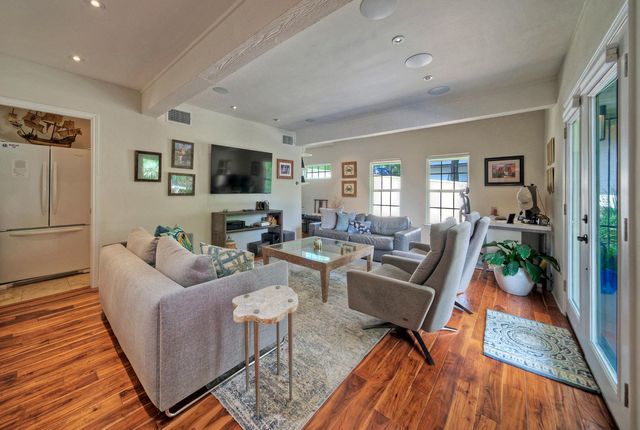 813 Sunfish ST, Lakeway, TX 78734