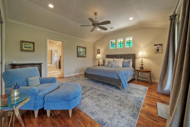813 Sunfish ST, Lakeway, TX 78734