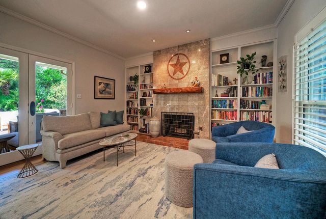 813 Sunfish ST, Lakeway, TX 78734