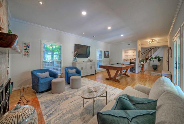 813 Sunfish ST, Lakeway, TX 78734