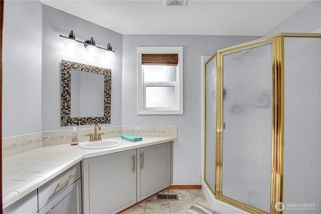 2217 NE 179th Street #F11, Ridgefield, WA 98642