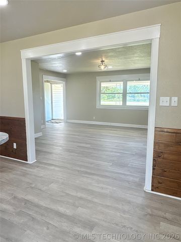 422909 Hwy 266, Checotah, OK 74426