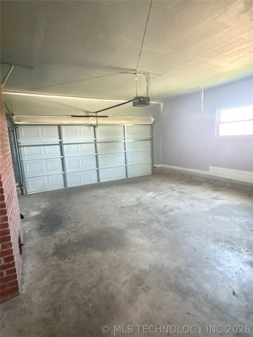 422909 Hwy 266, Checotah, OK 74426