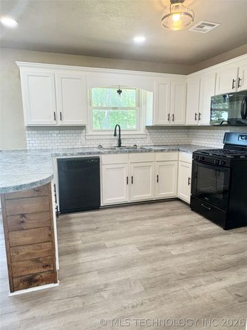 422909 Hwy 266, Checotah, OK 74426
