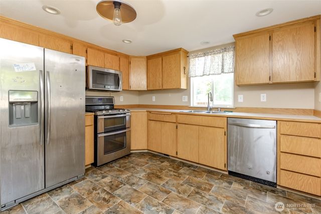 5619 228th Street E, Spanaway, WA 98387