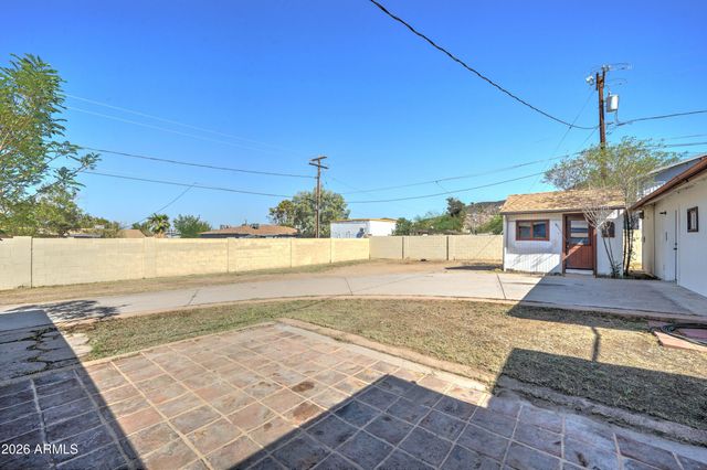 1124 W COCHISE Drive, Phoenix, AZ 85021