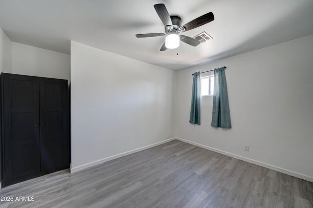 1124 W COCHISE Drive, Phoenix, AZ 85021