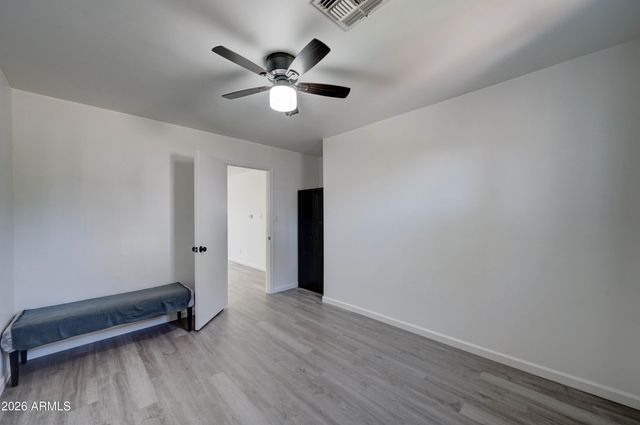 1124 W COCHISE Drive, Phoenix, AZ 85021