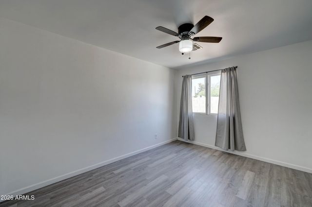 1124 W COCHISE Drive, Phoenix, AZ 85021