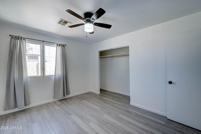 1124 W COCHISE Drive, Phoenix, AZ 85021