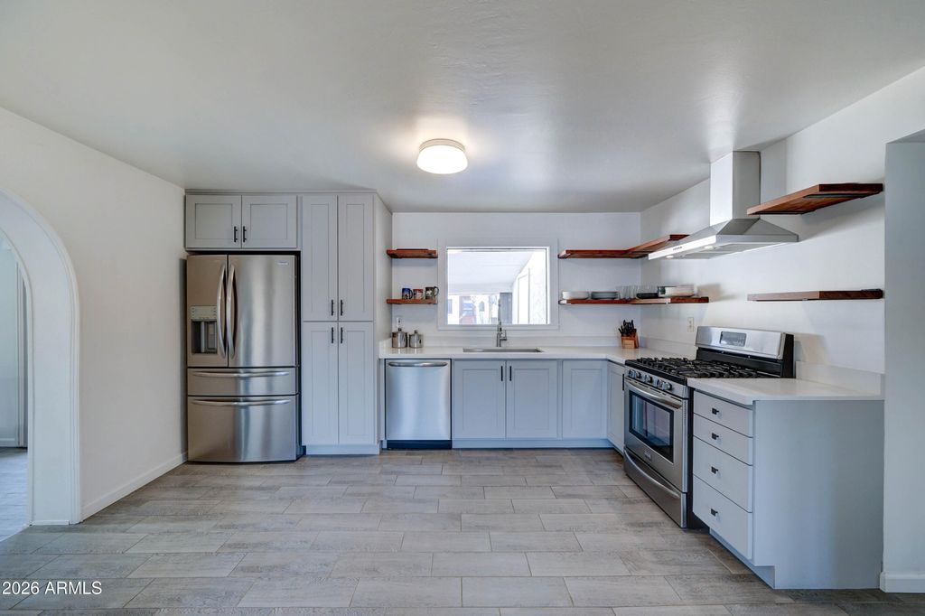 1124 W COCHISE Drive, Phoenix, AZ 85021 — photo 2