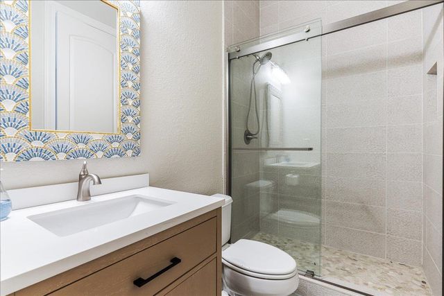 214 Varco DR, Austin, TX 78738