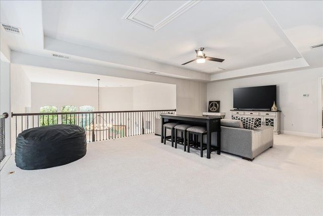 214 Varco DR, Austin, TX 78738