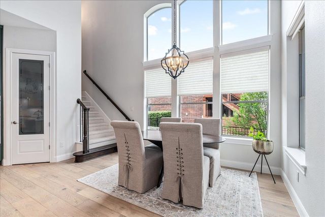 214 Varco DR, Austin, TX 78738