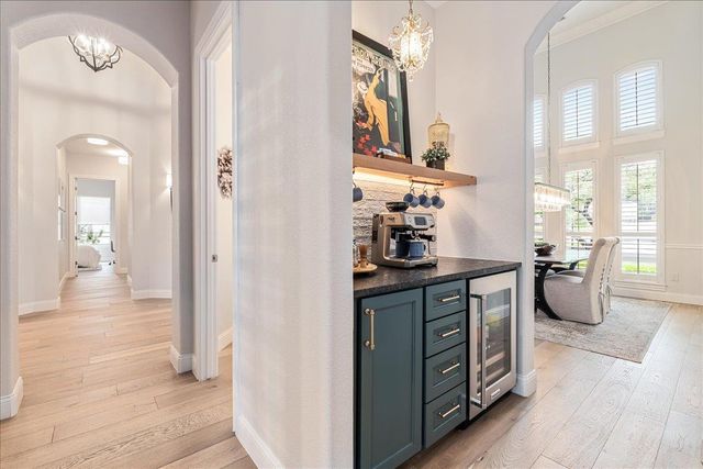 214 Varco DR, Austin, TX 78738